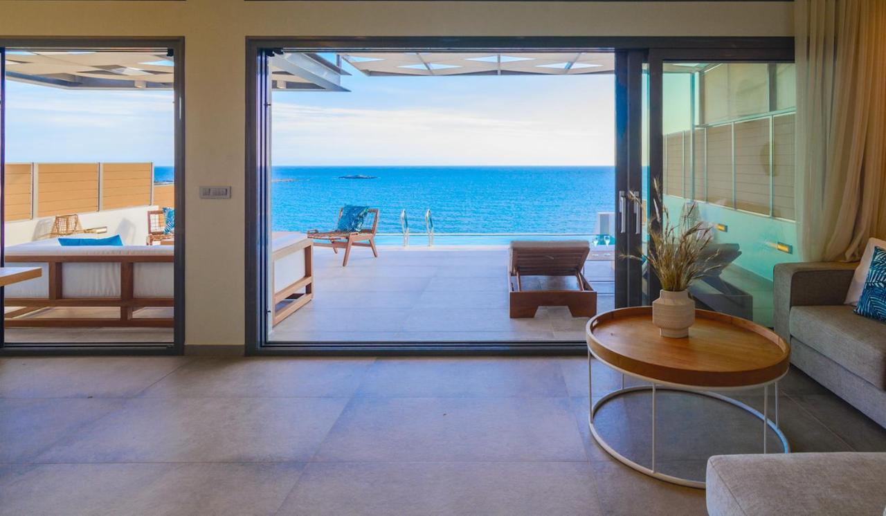 Amphitheatre Suites Palaiochora Exterior foto