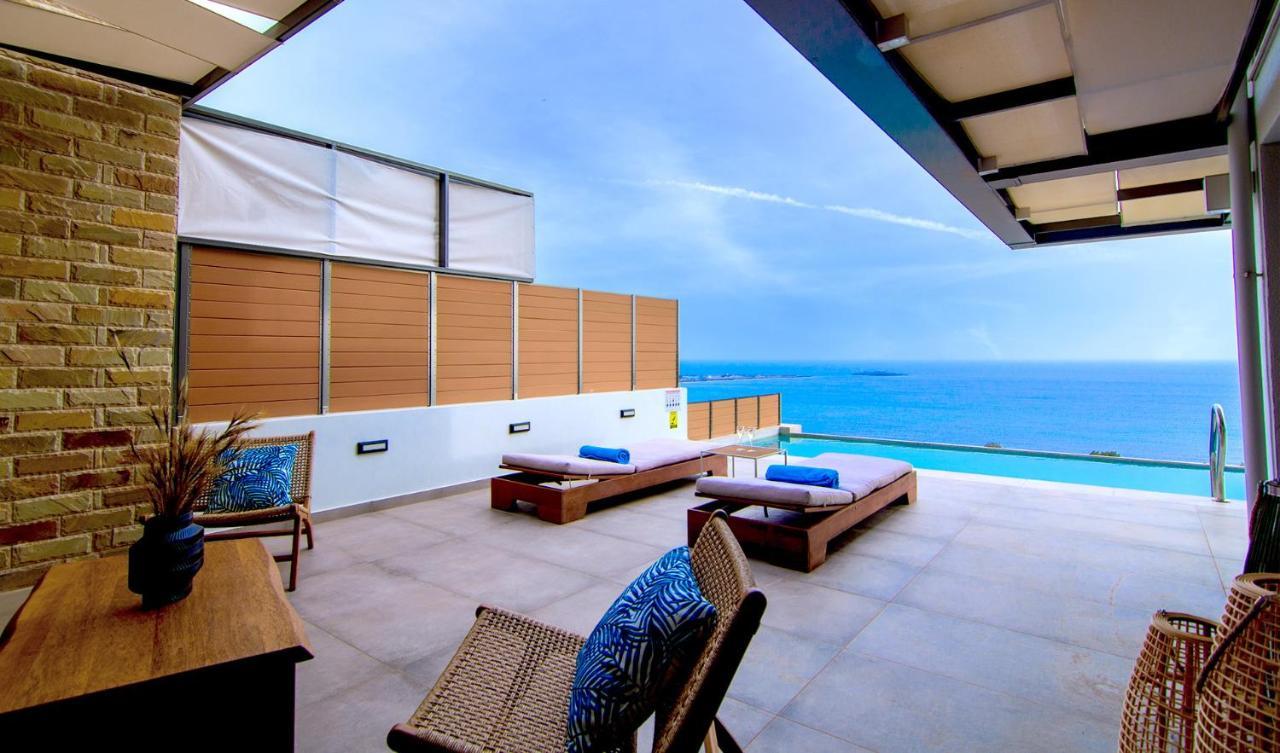 Amphitheatre Suites Palaiochora Exterior foto